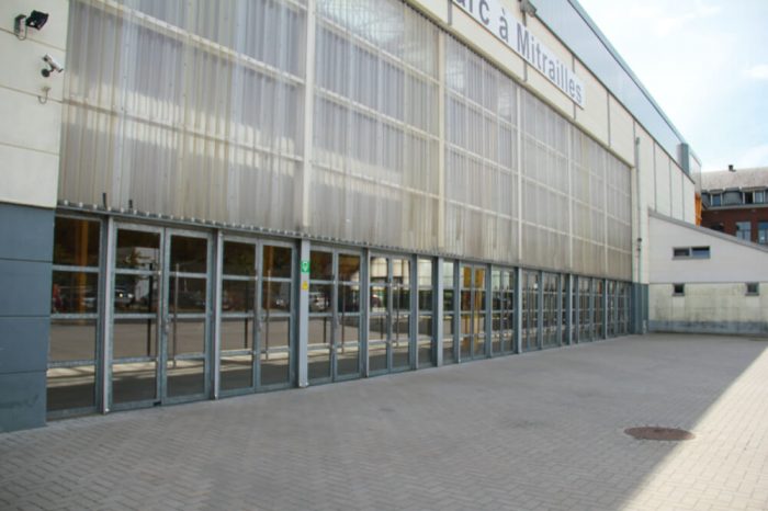 Porte profil Forster Court-Saint Etienne